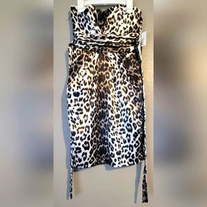 NWT Animal Print strapless dress with pockets Size 5